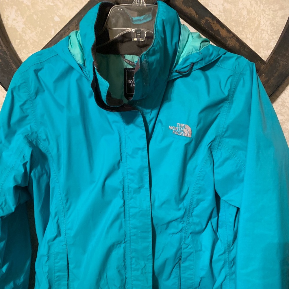 Women’s The NorthFace Rain Jacket